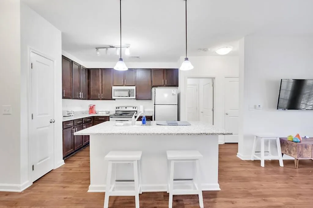 1Br King Bed Near Shopping, Dining & Entertainment Apartment Charlotte United States
