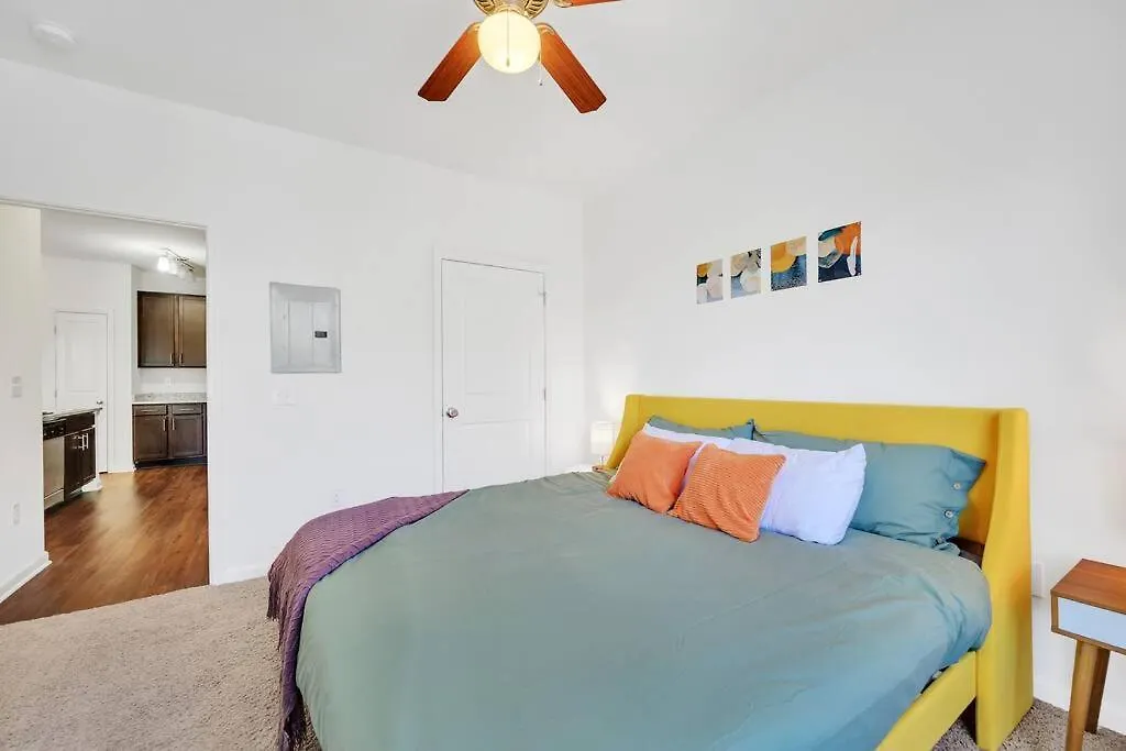 1Br King Bed Near Shopping, Dining & Entertainment Apartment Charlotte