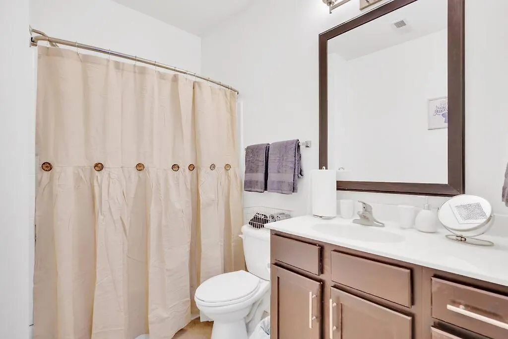 1Br King Bed Near Shopping, Dining & Entertainment Daire Charlotte